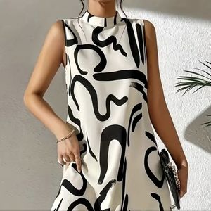 ❣️❣️Black and white dress ❣️❣️